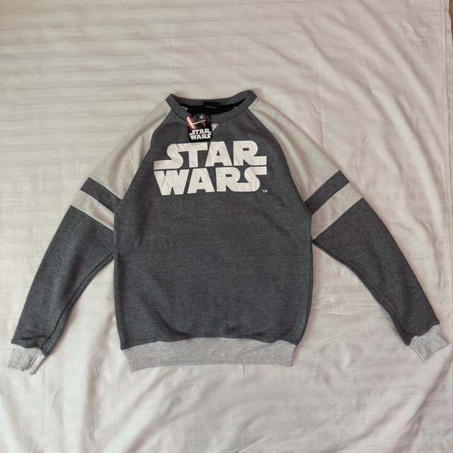 Star Wars Gray Raglan Logo Crewneck Sweatshirt Size Medium (M)